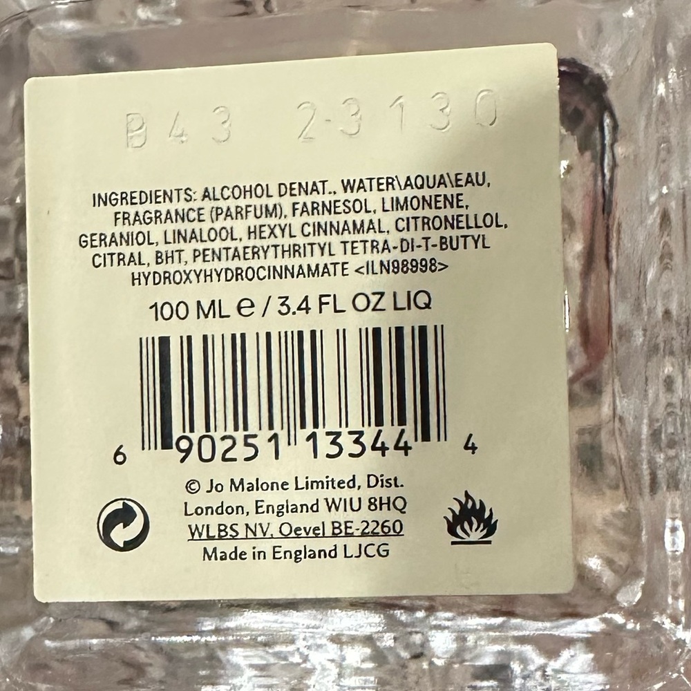 Jo Malone Crystal Clear Perfume Bottle - Picture 2 of 3